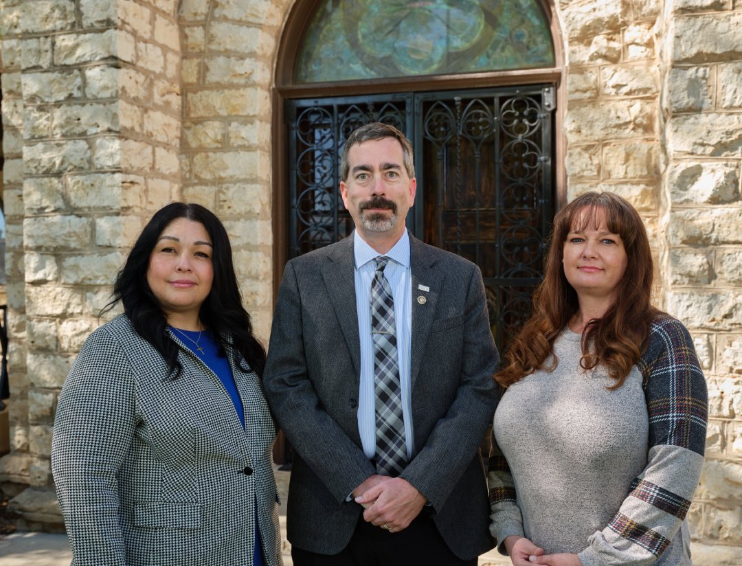 Oakley & Irving Team